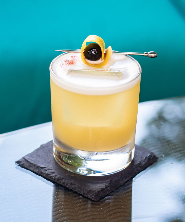 cocktail whisky sour